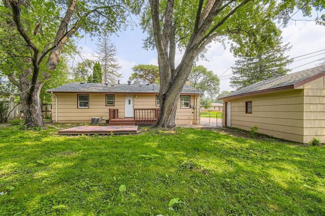 6807 Quail Avenue N, Brooklyn Center, MN 55429