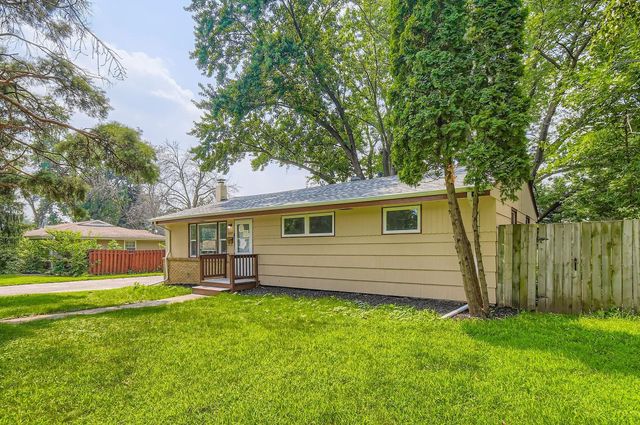 6807 Quail Avenue N, Brooklyn Center, MN 55429