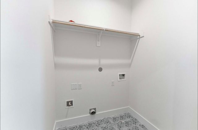 7805 Dyer St, Houston, TX 77088