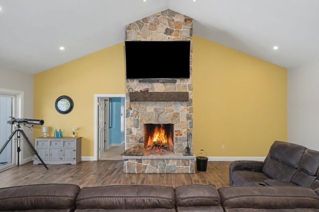 231 Smith Hill Road, Franklin, NH 03235