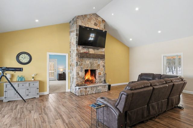 231 Smith Hill Road, Franklin, NH 03235