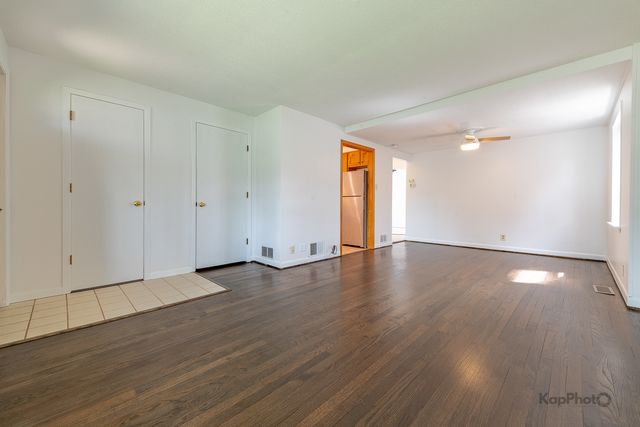 10933 S Avenue H, Chicago, IL 60617