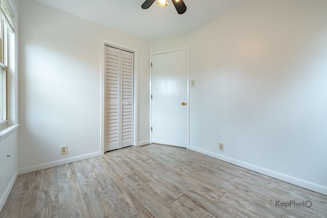 10933 S Avenue H, Chicago, IL 60617