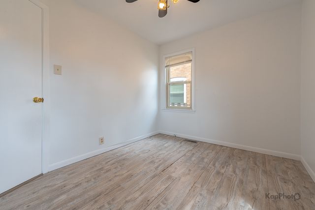 10933 S Avenue H, Chicago, IL 60617
