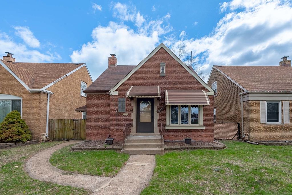 10933 S Avenue H, Chicago, IL 60617