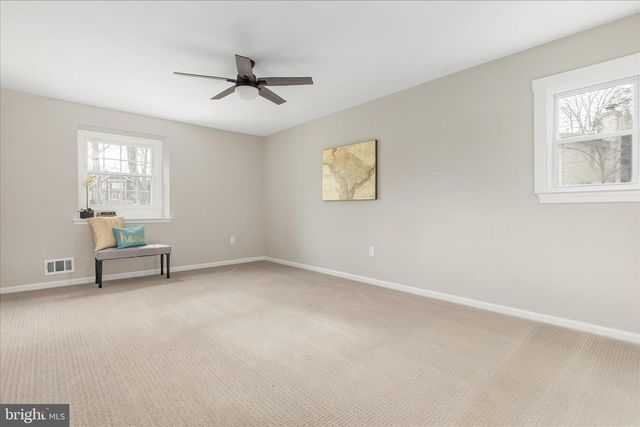 1002 KERGE CT SE, Vienna, VA 22180