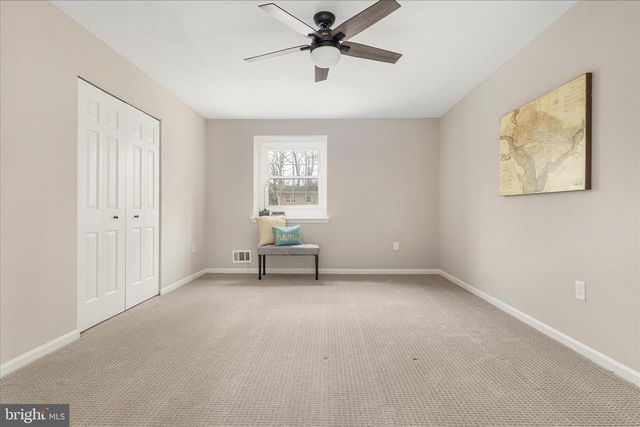 1002 KERGE CT SE, Vienna, VA 22180