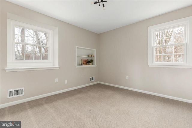 1002 KERGE CT SE, Vienna, VA 22180