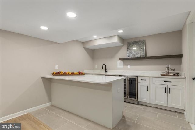 1002 KERGE CT SE, Vienna, VA 22180