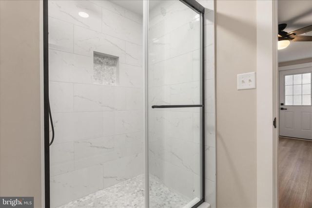 1002 KERGE CT SE, Vienna, VA 22180