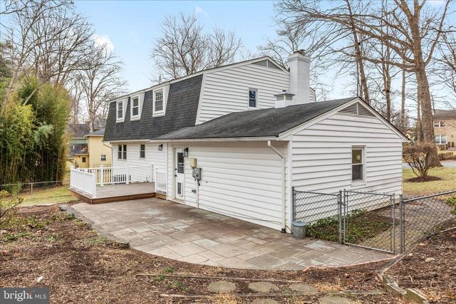 1002 KERGE CT SE, Vienna, VA 22180