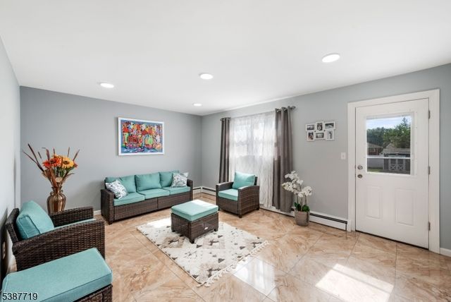 2513 N Wood Ave, Linden City, NJ 07036