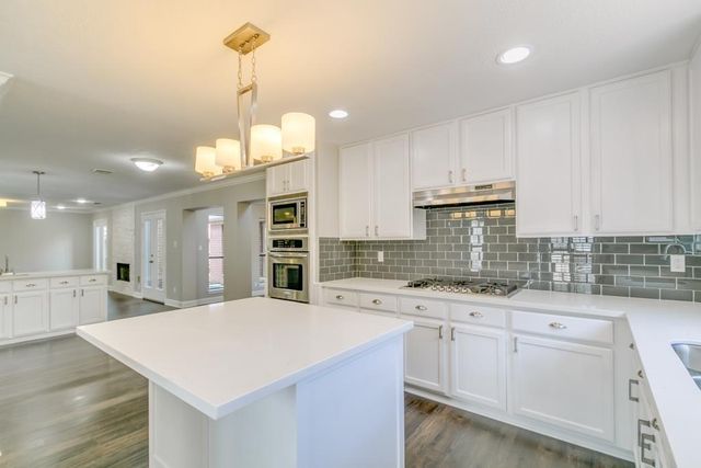 14022 Ragus Lake Drive, Sugar Land, TX 77498