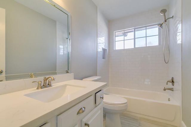 14022 Ragus Lake Drive, Sugar Land, TX 77498