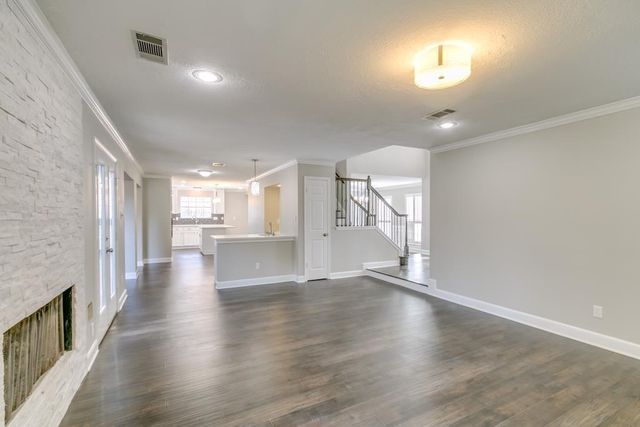 14022 Ragus Lake Drive, Sugar Land, TX 77498