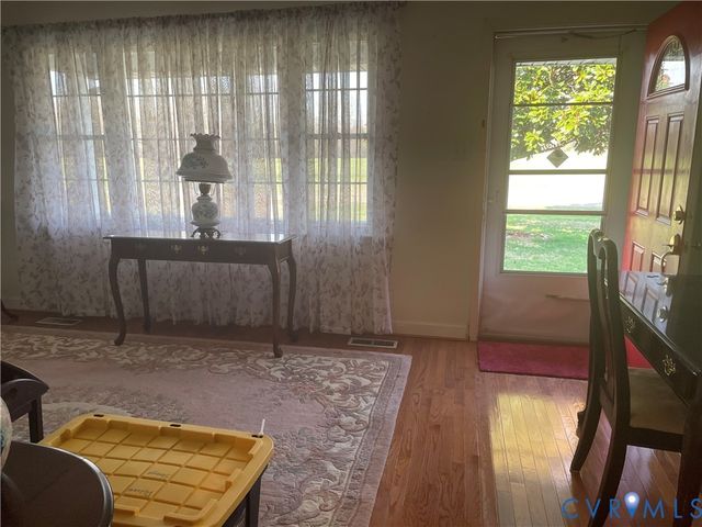 8002 Vaughan Rd, North Dinwiddie, VA 23805