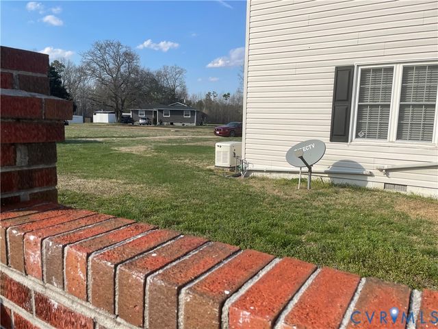 8002 Vaughan Rd, North Dinwiddie, VA 23805