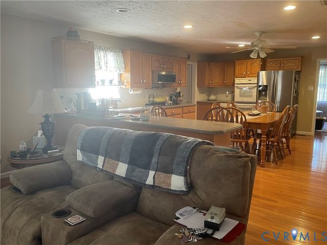 8002 Vaughan Rd, North Dinwiddie, VA 23805