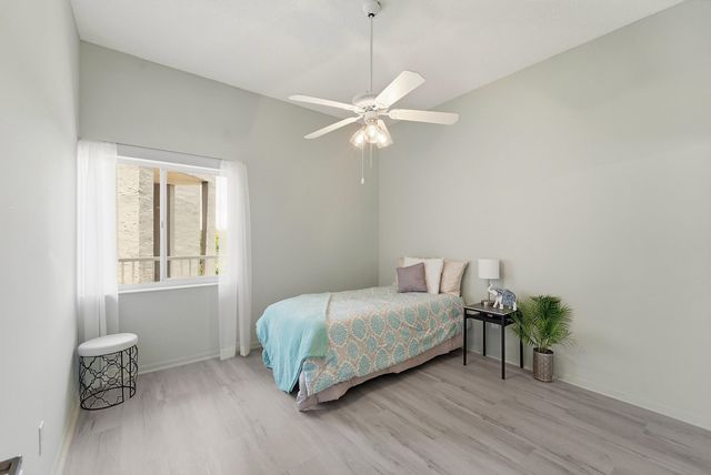 7478 GRANVILLE Drive 406, Tamarac, FL 33321