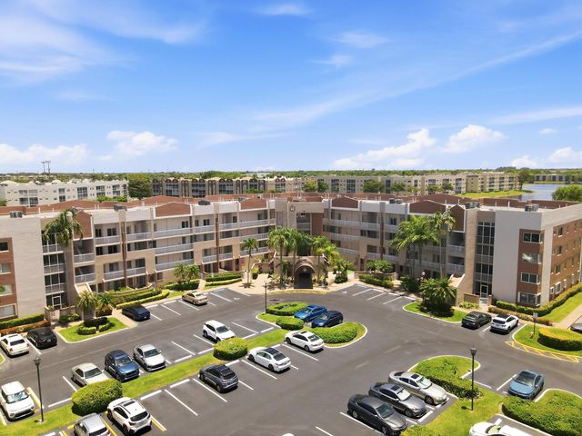 7478 GRANVILLE Drive 406, Tamarac, FL 33321