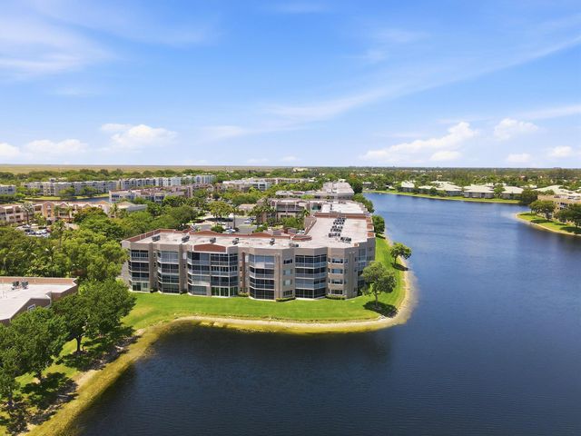 7478 GRANVILLE Drive 406, Tamarac, FL 33321