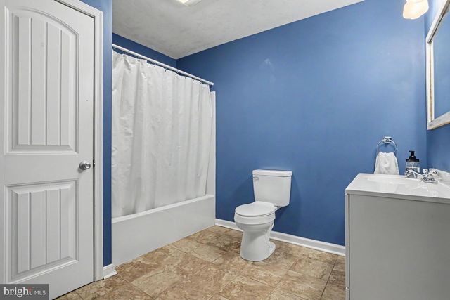 1100 S YORK, Dillsburg, PA 17019