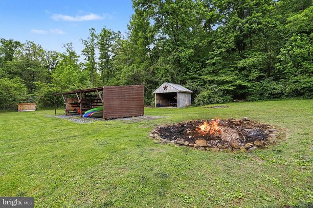 1100 S YORK, Dillsburg, PA 17019