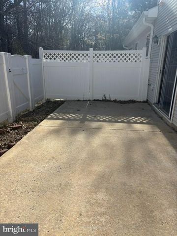 57 WINDSOR POND RD, Princeton Junction, NJ 08550