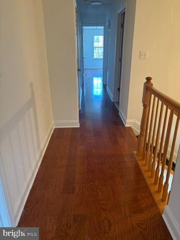 57 WINDSOR POND RD, Princeton Junction, NJ 08550
