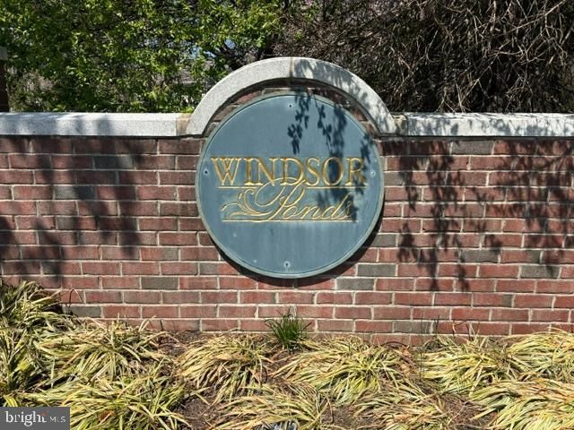 57 WINDSOR POND RD, Princeton Junction, NJ 08550