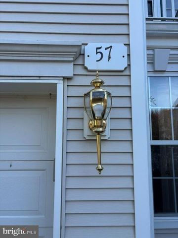 57 WINDSOR POND RD, Princeton Junction, NJ 08550