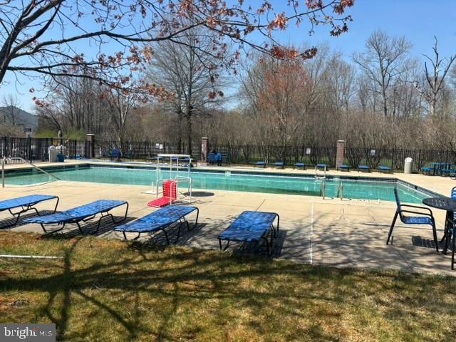 57 WINDSOR POND RD, Princeton Junction, NJ 08550
