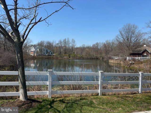 57 WINDSOR POND RD, Princeton Junction, NJ 08550