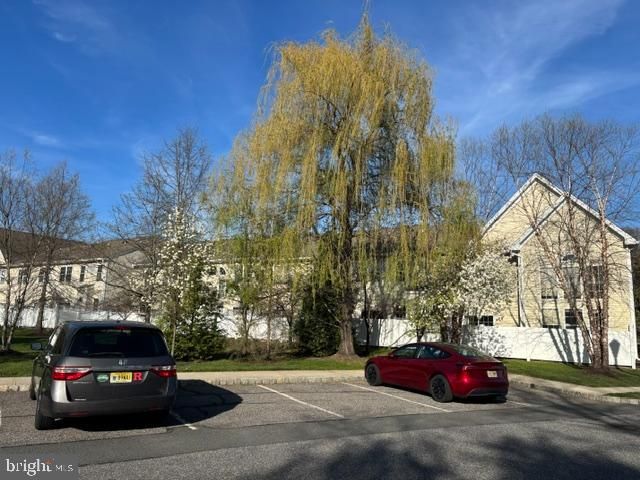 57 WINDSOR POND RD, Princeton Junction, NJ 08550