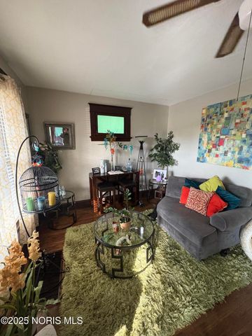 743 Forsythe Street, Toledo, OH 43605