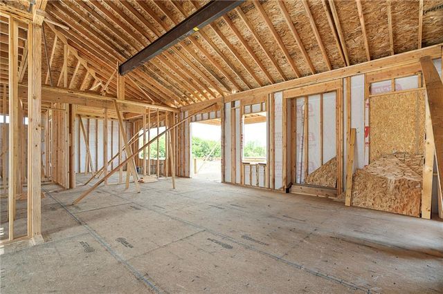 25016 W 89th Terrace, Lenexa, KS 66227