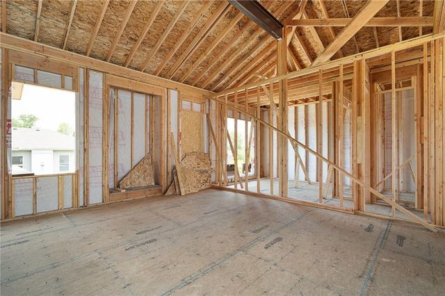 25016 W 89th Terrace, Lenexa, KS 66227
