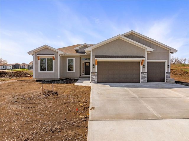 25016 W 89th Terrace, Lenexa, KS 66227