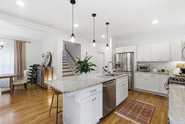 4010 Burrus St, Nashville, TN 37216