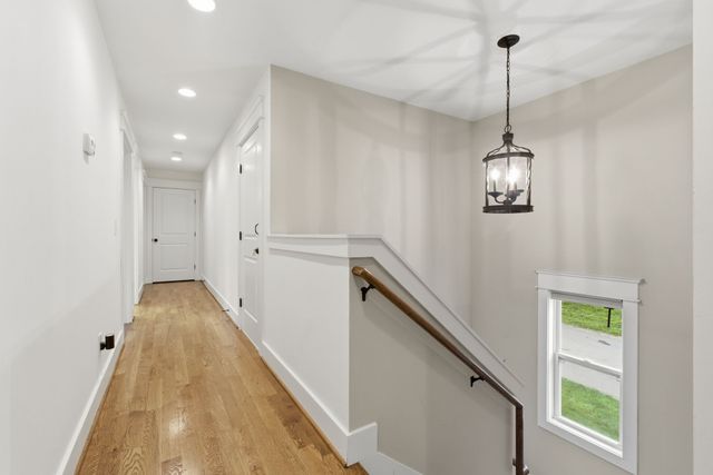 4010 Burrus St, Nashville, TN 37216