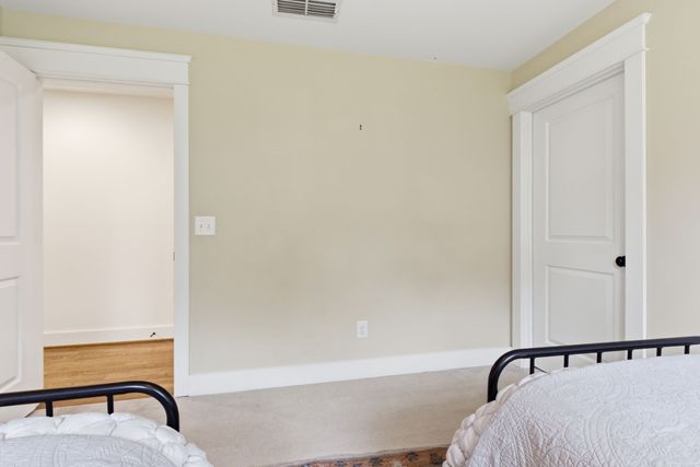 4010 Burrus St, Nashville, TN 37216