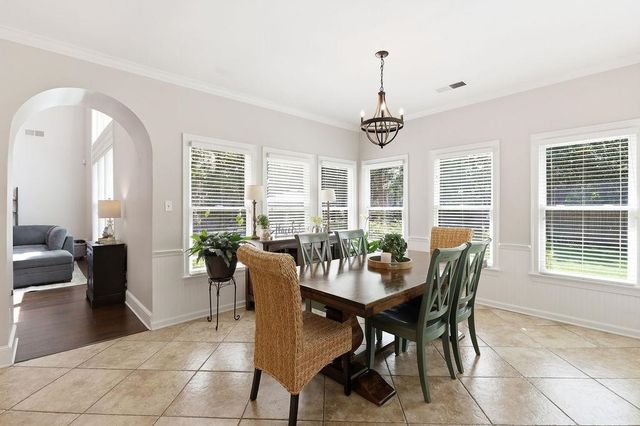 897 E SURREY OAKS CV E, Collierville, TN 38017