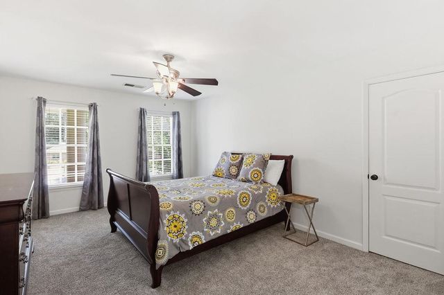 897 E SURREY OAKS CV E, Collierville, TN 38017