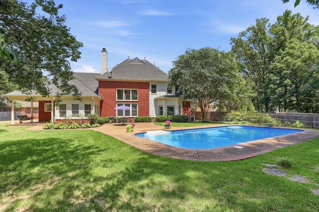 897 E SURREY OAKS CV E, Collierville, TN 38017