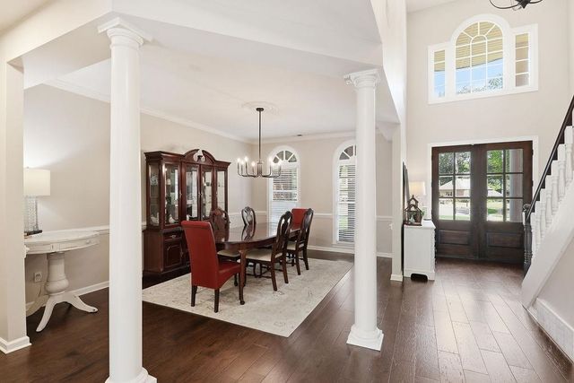 897 E SURREY OAKS CV E, Collierville, TN 38017