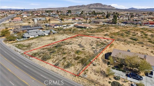 16423 Village Drive, Victorville, CA 92394