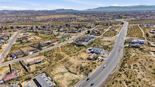 16423 Village Drive, Victorville, CA 92394