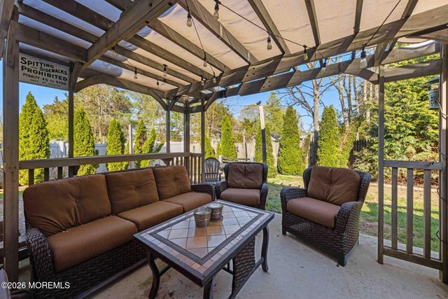 7 Sandy Court, Little Egg Harbor, NJ 08087