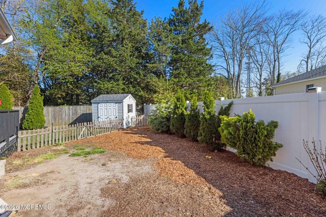7 Sandy Court, Little Egg Harbor, NJ 08087