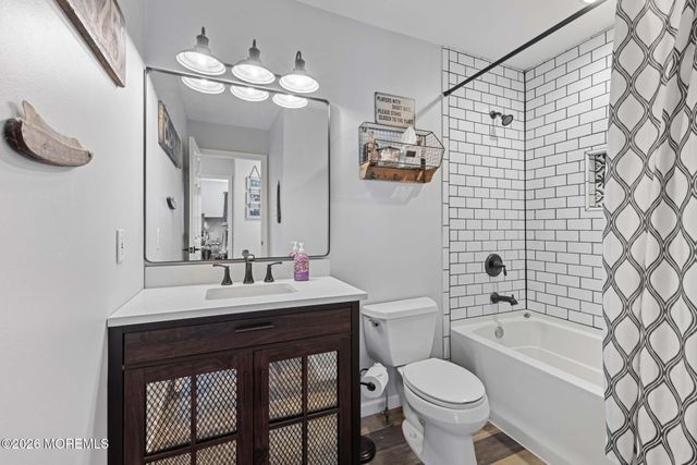 7 Sandy Court, Little Egg Harbor, NJ 08087